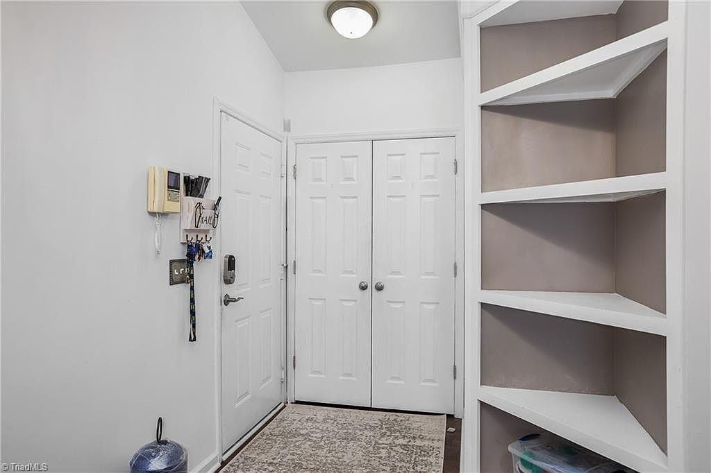 131 Rivertree Ln #1 - Photo 3 of 11