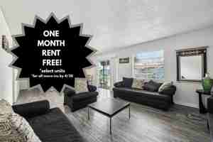 featured image of 2714 Ridgewood Ave