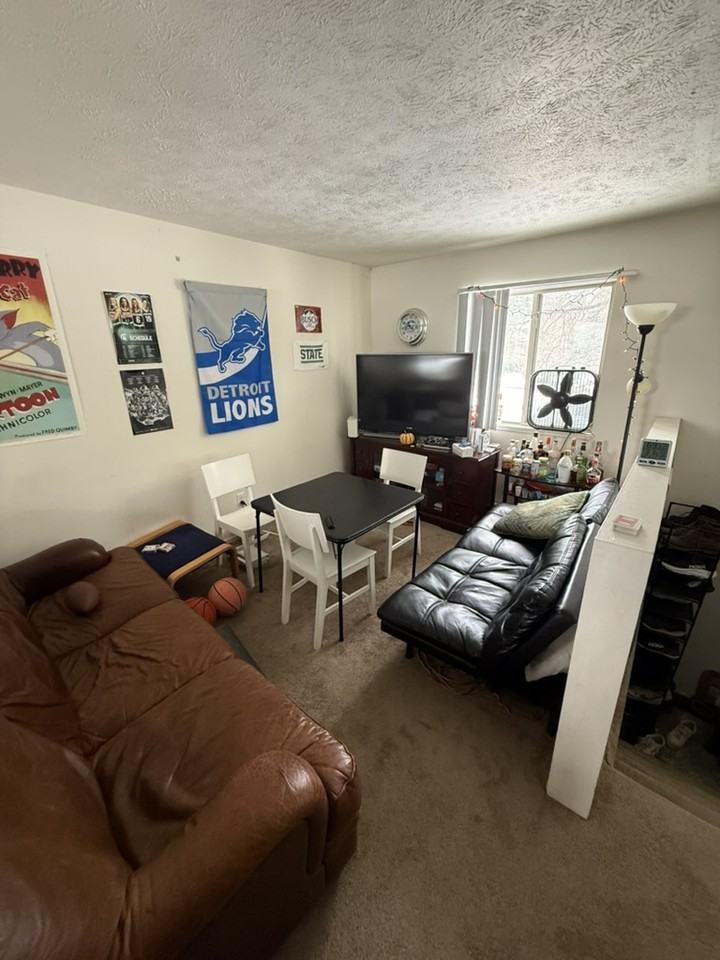 805 Hicks Dr #1 - Photo 4 of 16