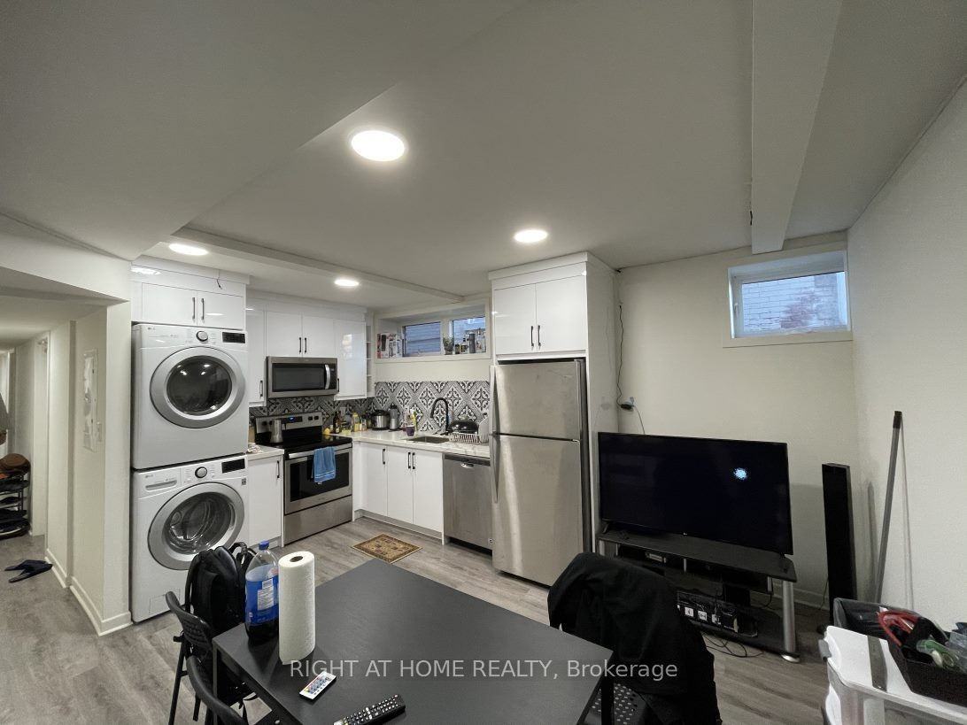 1258 Broadview Avenue #1 - Photo 5 of 7