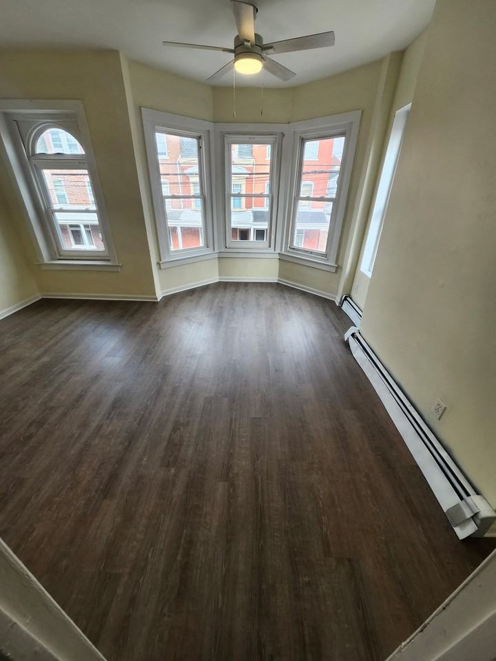 26 N Madison St #2