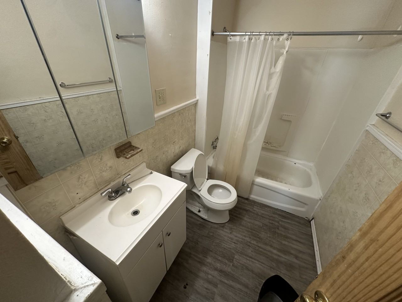 91 Englewood Ave #1 - Photo 2 of 8