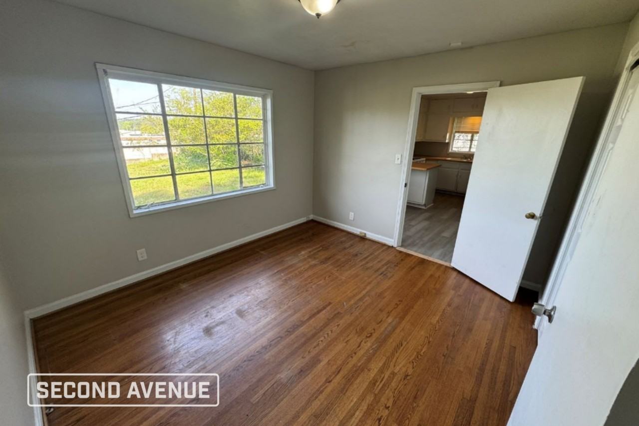 9228 Brookhurst Dr - Photo 4 of 15