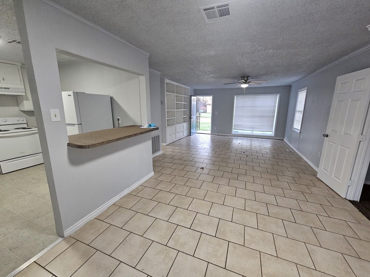 2505 Nw Lincoln Ave #1 - Photo 4 of 14