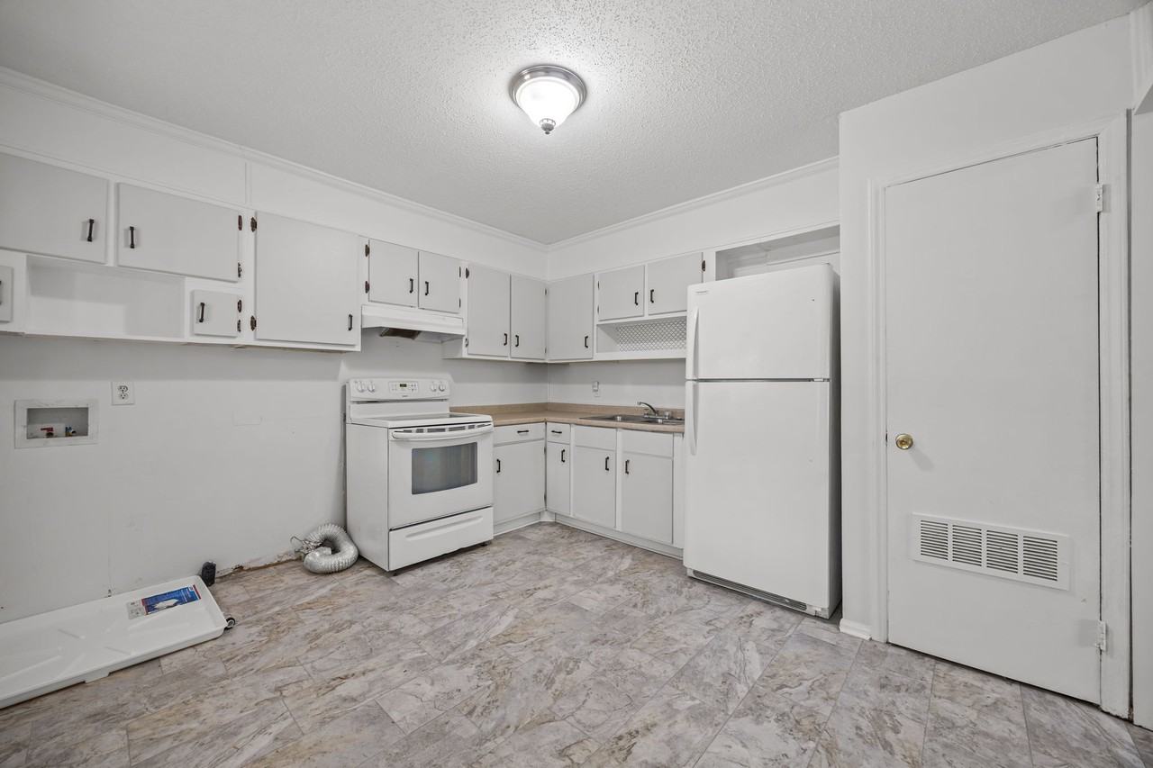 110 Moore Rd #1 - Photo 5 of 43