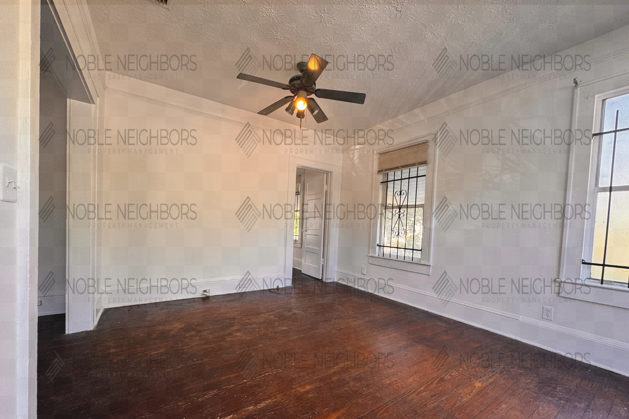 3728 Silver St #1 - Photo 3 of 10