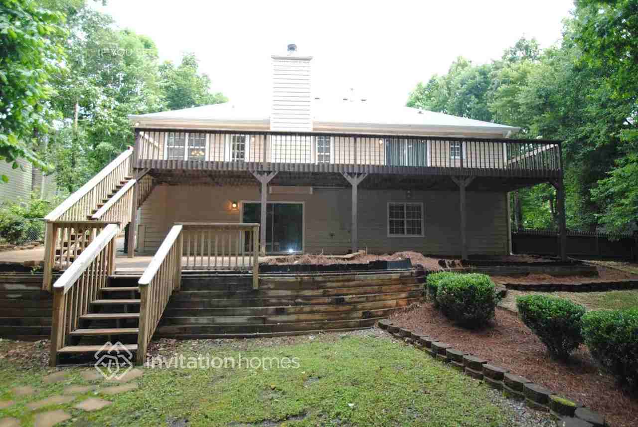 2000 Holly Cove Rd - Photo 3 of 5