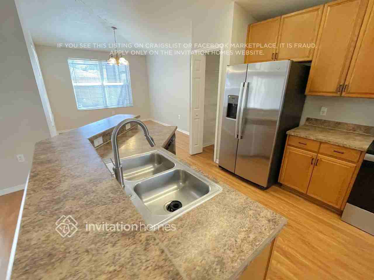 22534 Roderick Dr - Photo 3 of 12