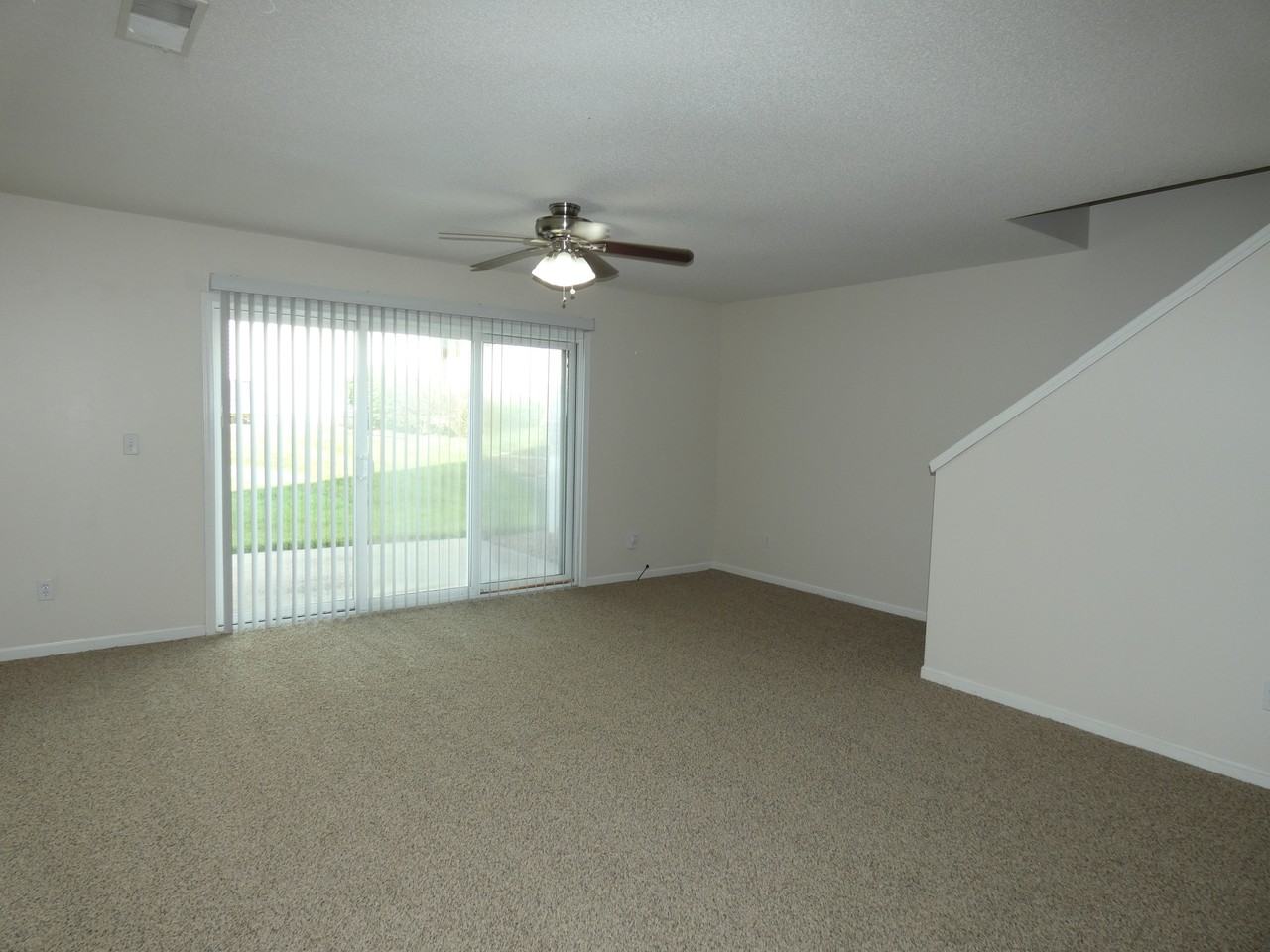 5506 N Fairmount Ave - Photo 5 of 15