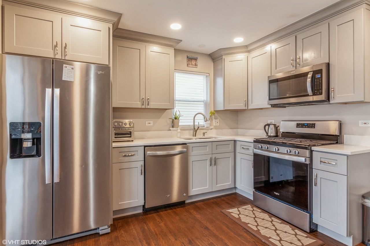 2043 University Dr #1 - Photo 4 of 20