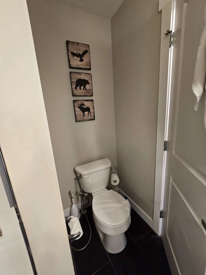 18211 70 Ave #15 - Photo 4 of 36