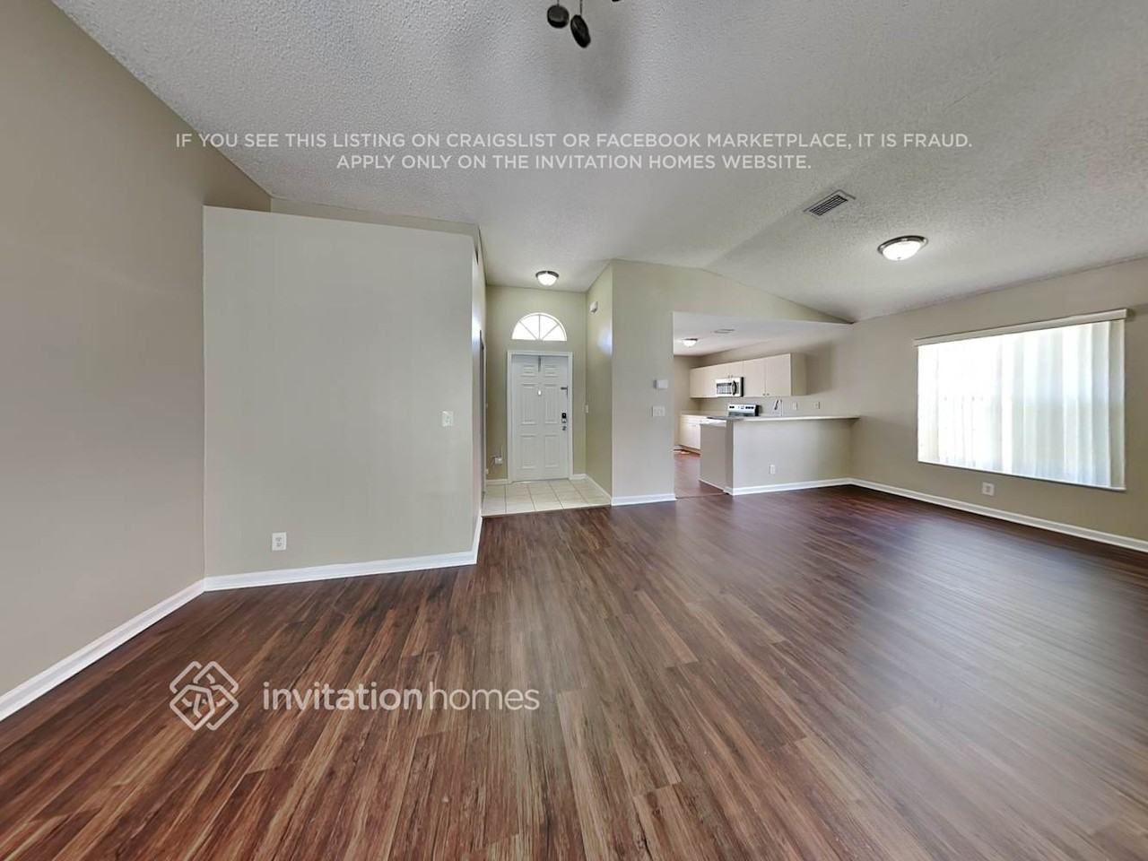 1928 Sw 177th Ave - Photo 4 of 18