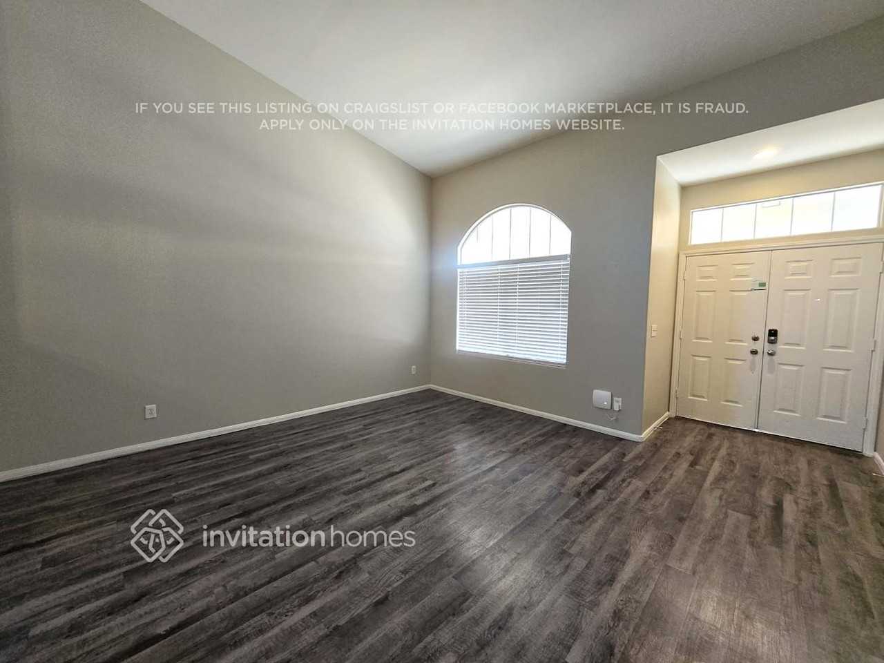 6567 Tulip Garden Dr - Photo 2 of 24