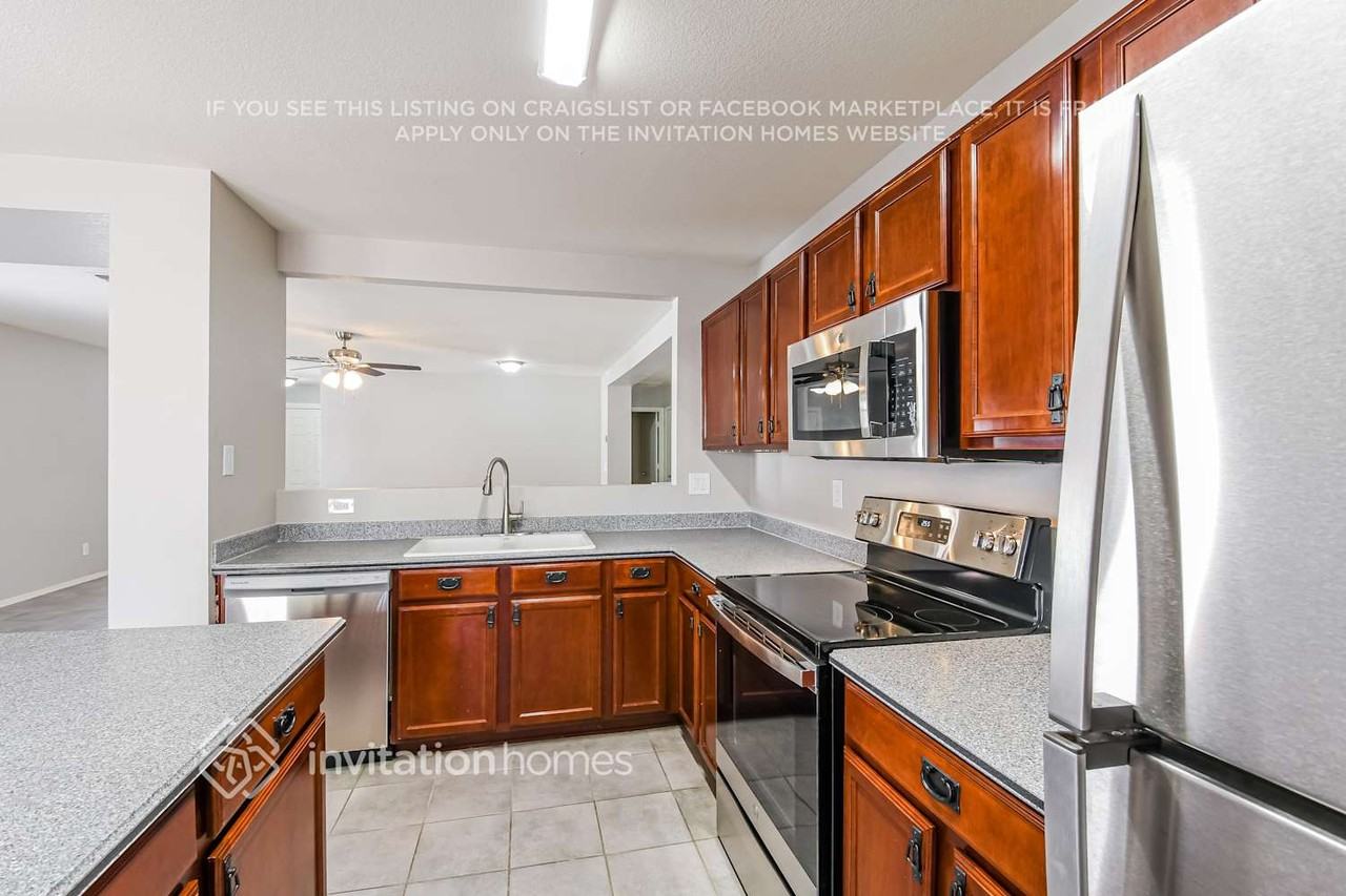 3008 W Blue Sky Dr - Photo 6 of 15