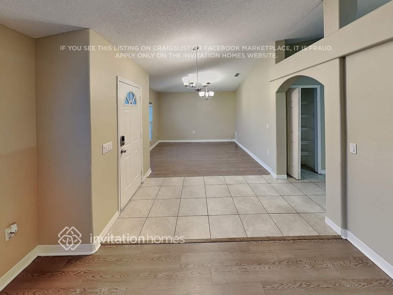 221 Heronwood Cir - Photo 3 of 21