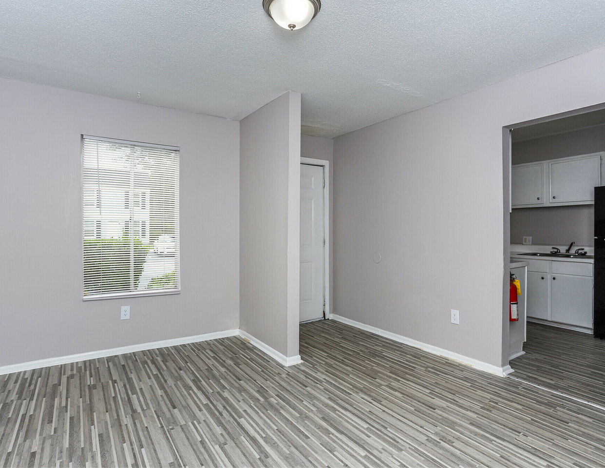 Brierwood Point Apartments - Photo 6 of 9