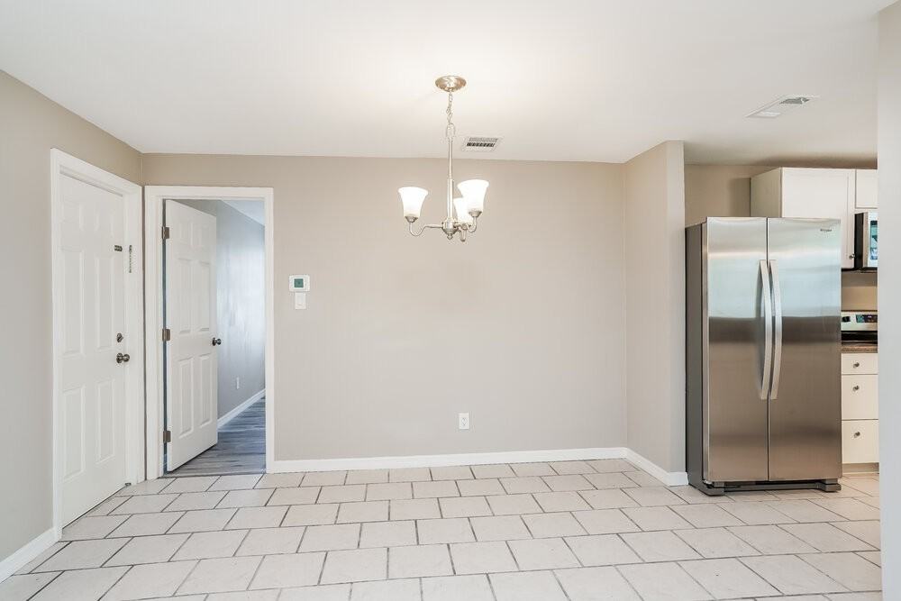 749 Sw 5th Ter - Photo 6 of 16