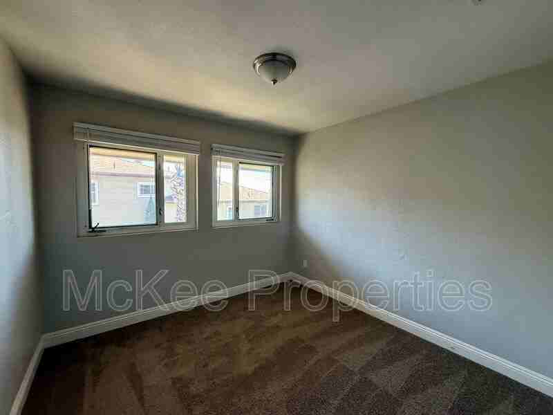 2321 Brant St - Photo 7 of 10