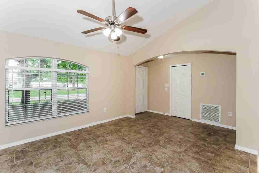 2150 Sapelo Ave Se - Photo 4 of 16