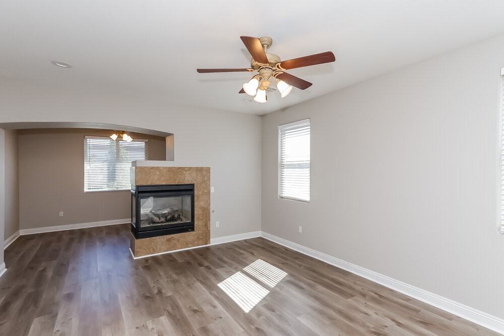 537 Copper View St - Photo 4 of 17