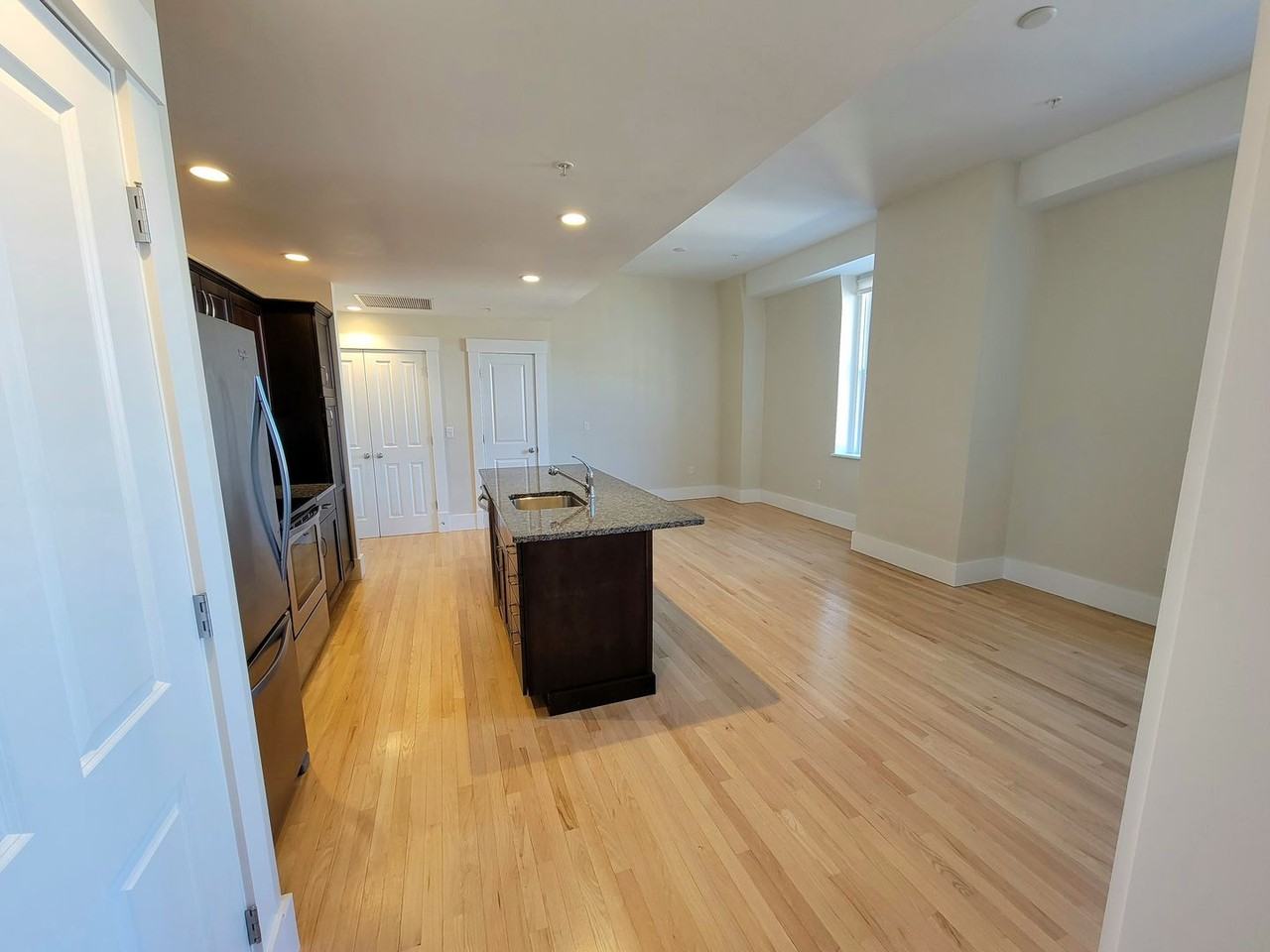 132 Main St - Photo 4 of 18