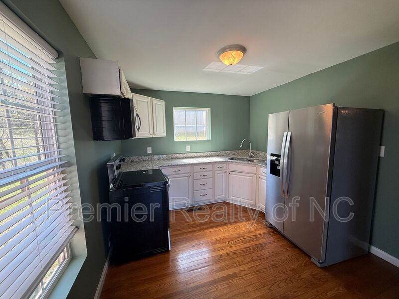 3427 Old Ushwy E - Photo 5 of 12