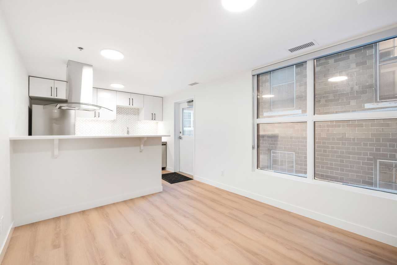 260 Wellington Cres - Photo 4 of 33