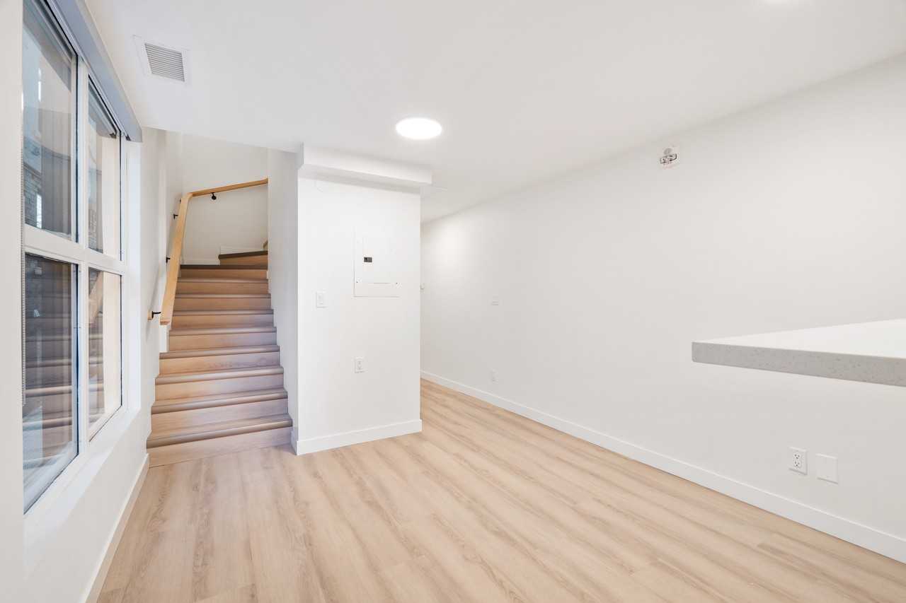 260 Wellington Cres - Photo 6 of 33