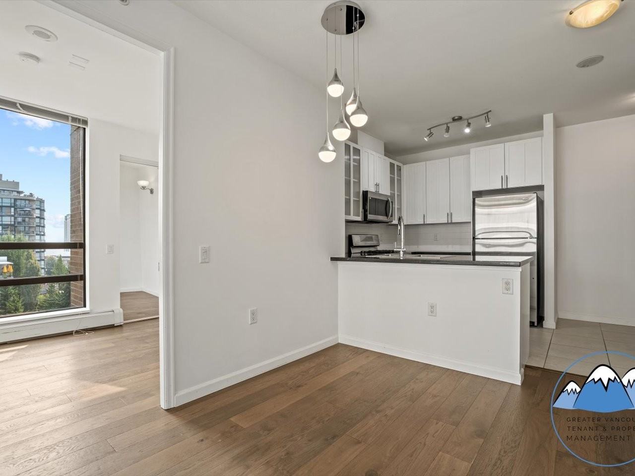 170 1st St W - Photo 6 of 29