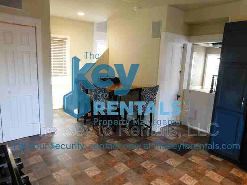 321 N Main St - Photo 2 of 19