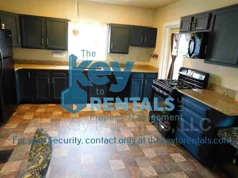 321 N Main St - Photo 3 of 19