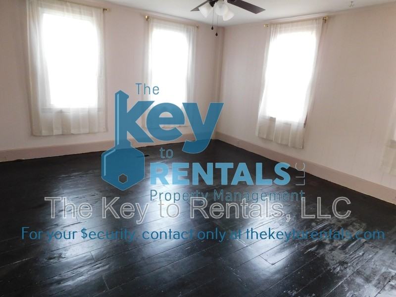 321 N Main St - Photo 6 of 19