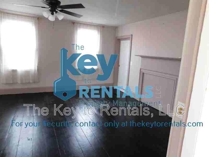 321 N Main St - Photo 7 of 19