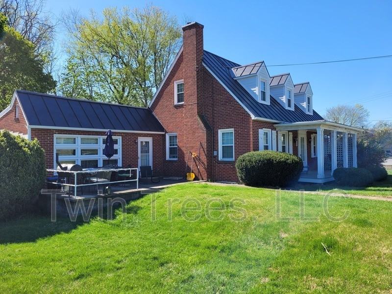 5820 Main St #3 - Photo 2 of 14