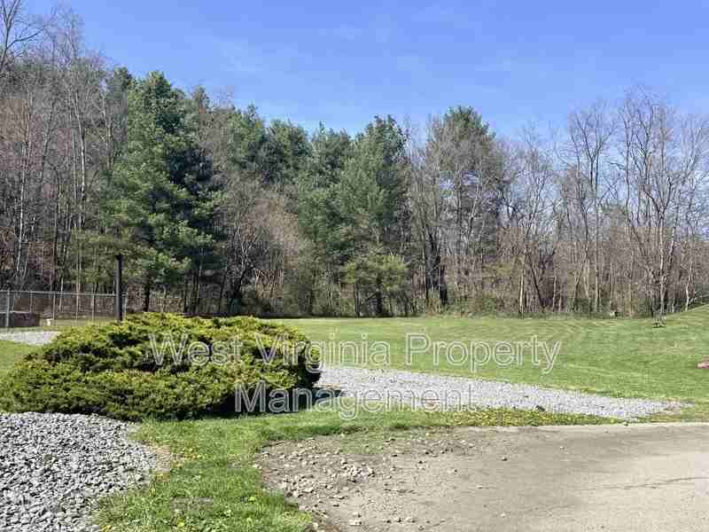 82 Beagle Club Rd #16 - Photo 2 of 6