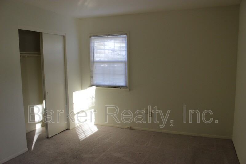 405 Killington Dr - Photo 6 of 15