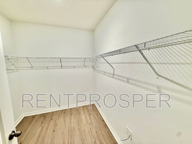 930 Summer Glen Dr - Photo 6 of 15