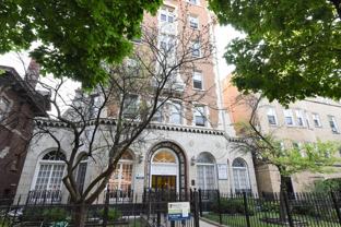 4521 N Malden St #404 - Photo 1 of 1