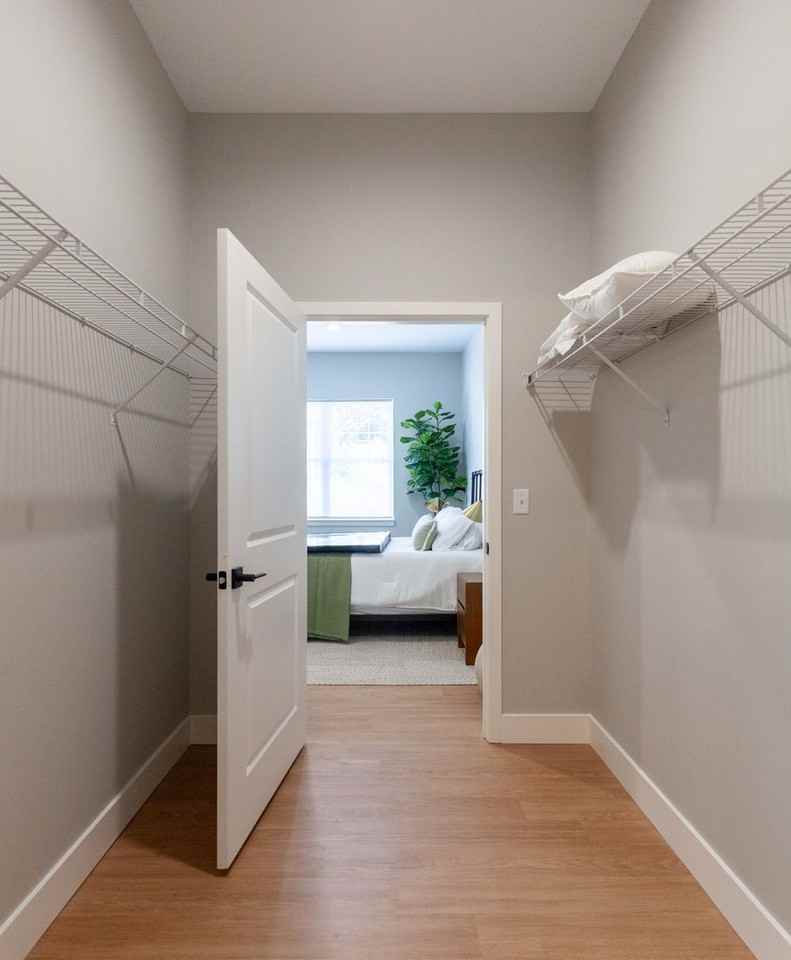 Founders Square - Photo 4 of 5