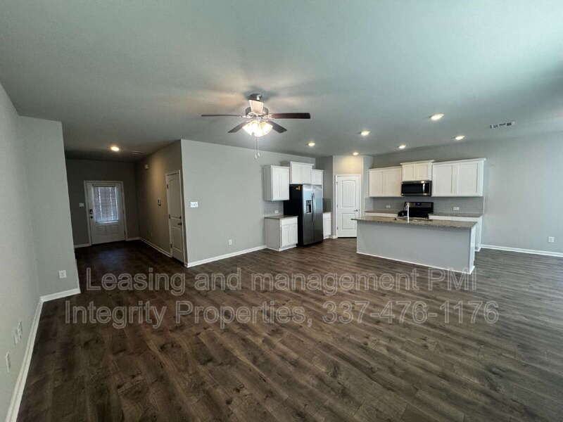 115 Rue Chateau Royal - Photo 5 of 21