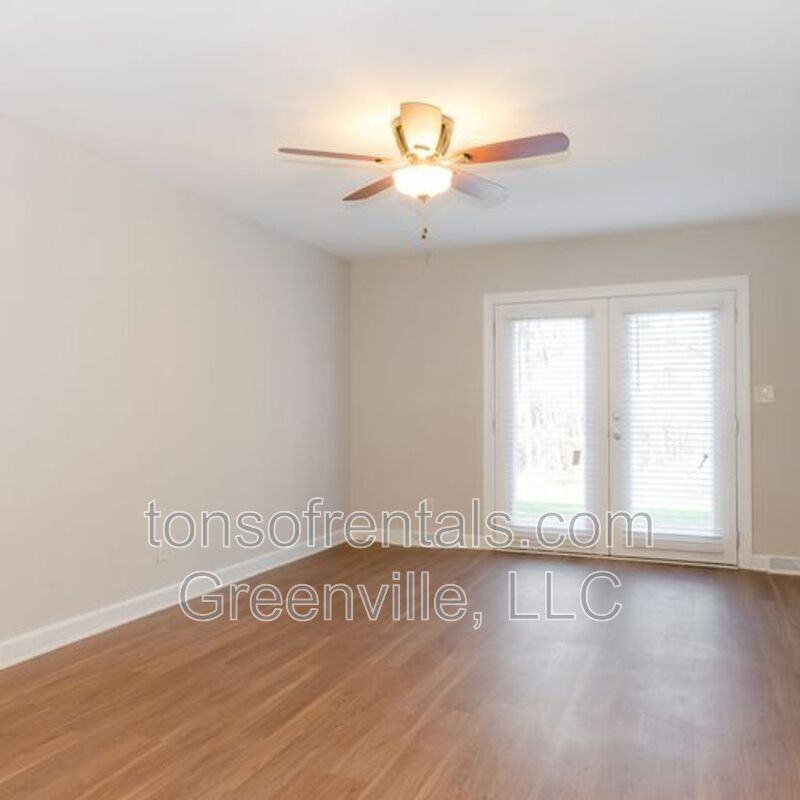 111 Becky Don Dr #7 - Photo 4 of 11