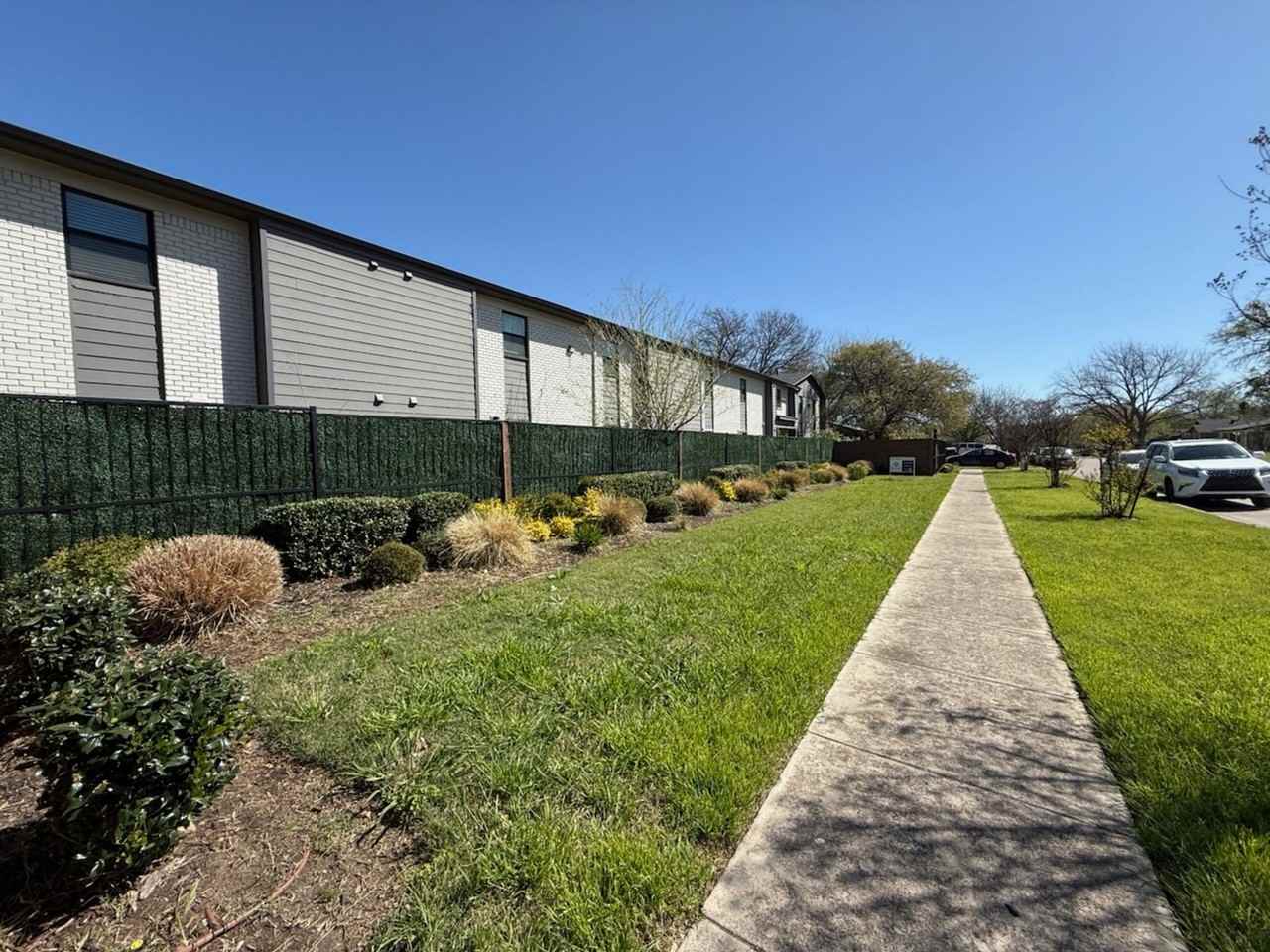 Ridglea Court Apartments - Photo 2 of 7