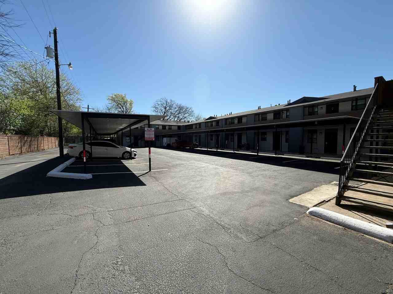 Ridglea Court Apartments - Photo 7 of 7