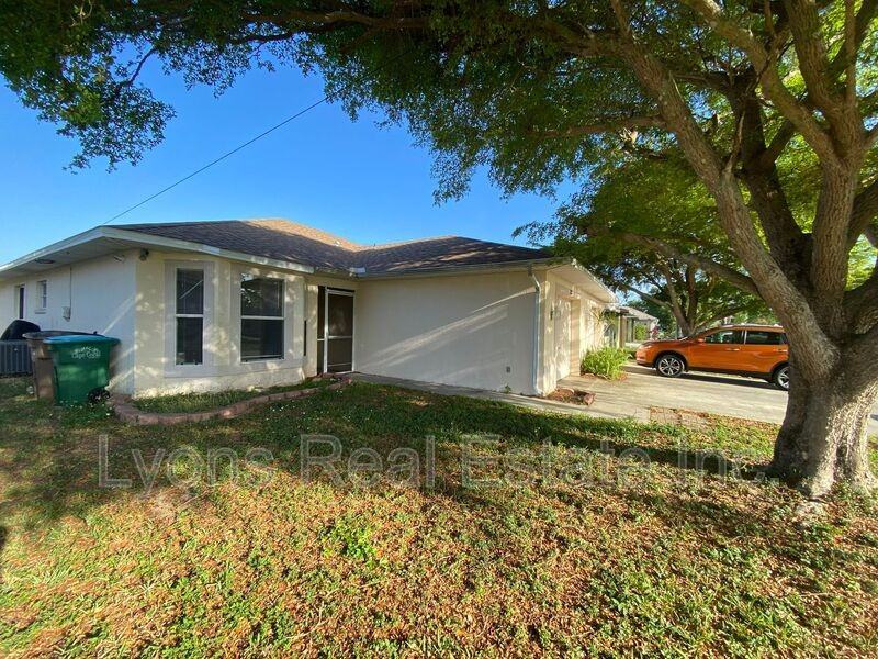 622 Se 13th Pl - Photo 2 of 21