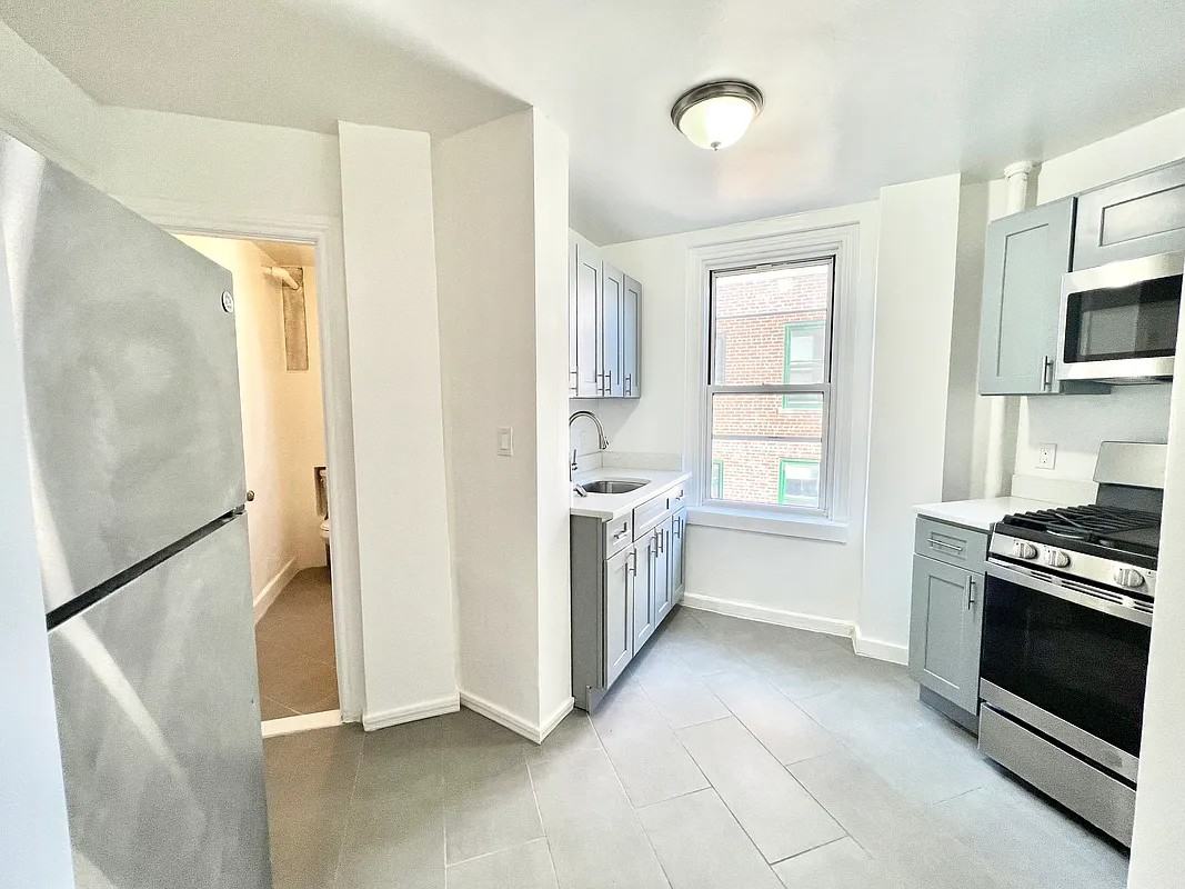 34-33 90th Street #F52 - Photo 2 of 9