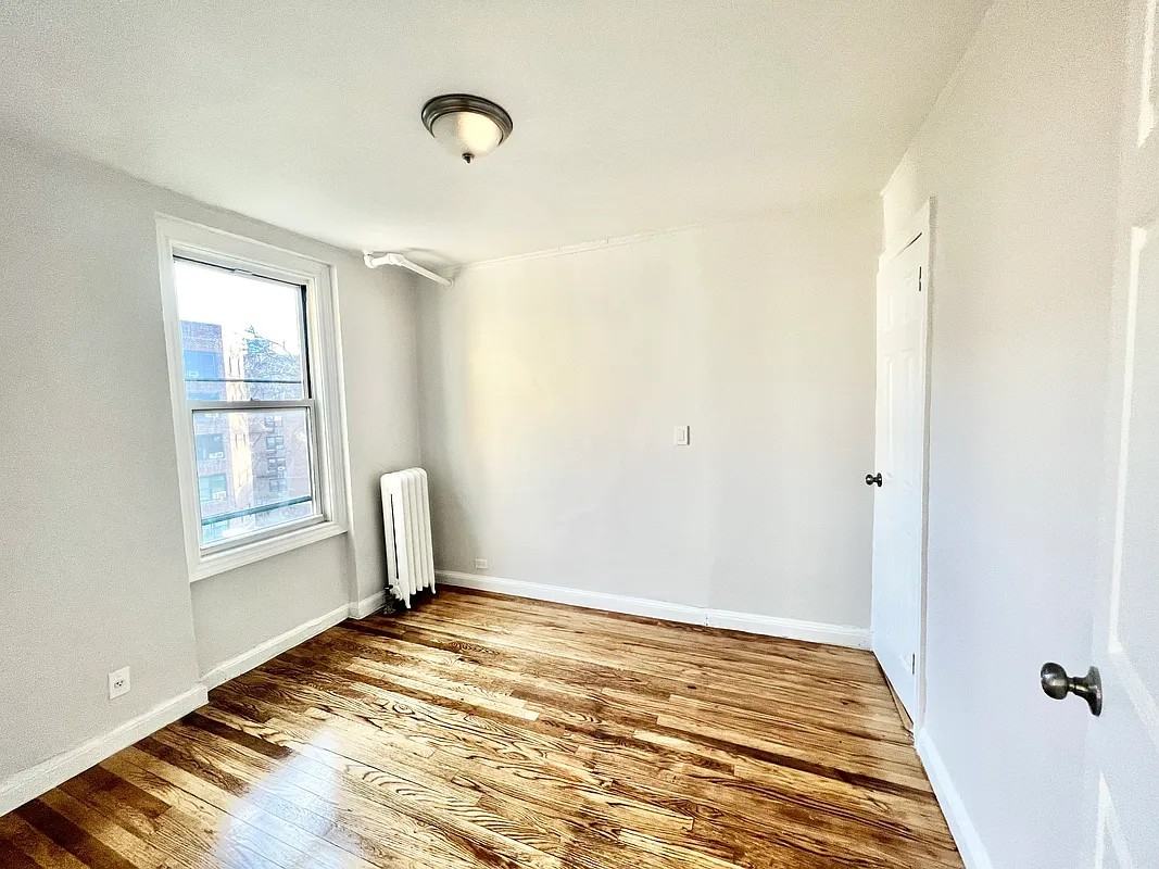 34-33 90th Street #F52 - Photo 4 of 9