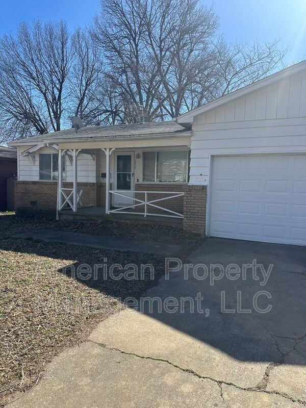 2014 E 49th St N - Photo 2 of 17