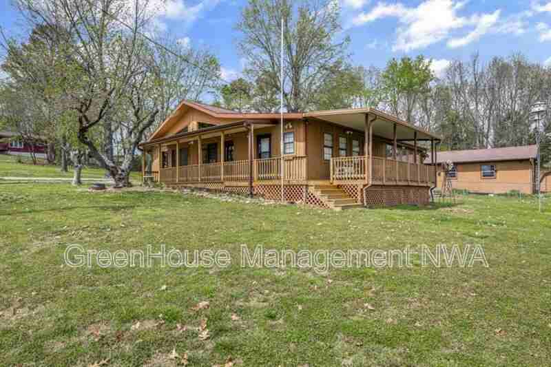 8392 S Lakeshore Dr #8392LAKE - Photo 3 of 39