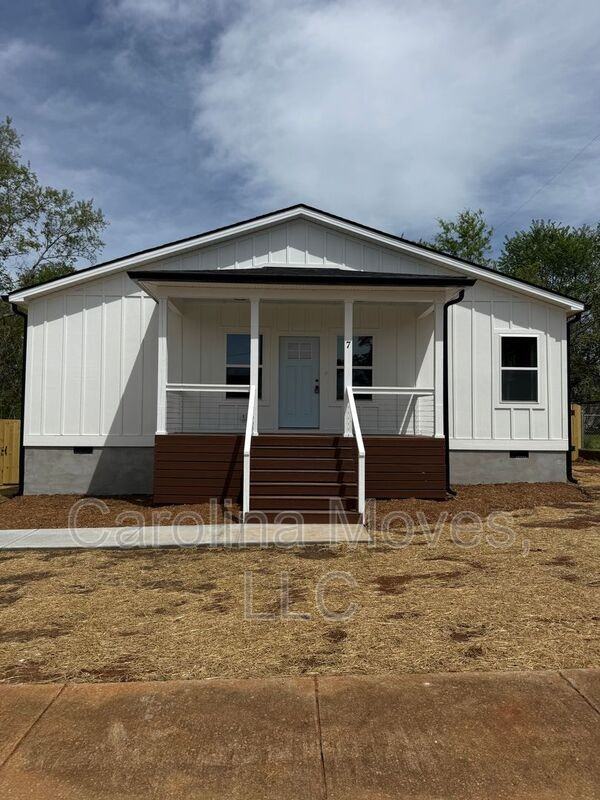 7 2nd Ave - Photo 2 of 28