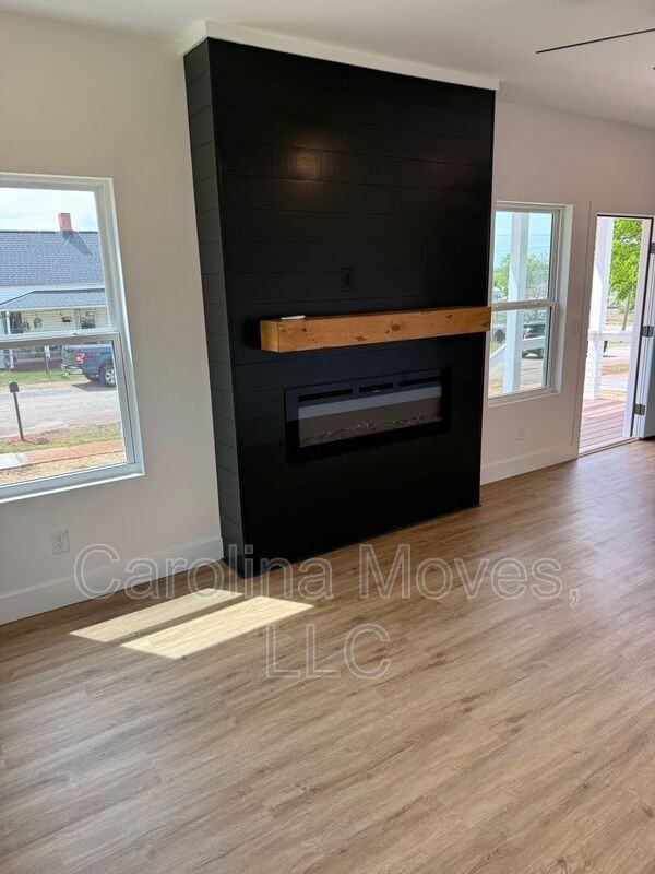 7 2nd Ave - Photo 5 of 28